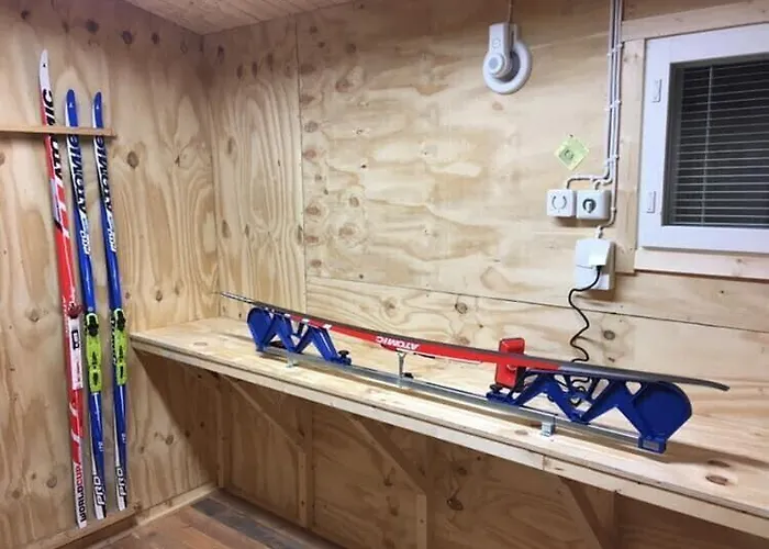 Kaupinpirtti, Ylläs, äkäslompolo, , Lapland - Silver Log With Lake&fell Scenery *