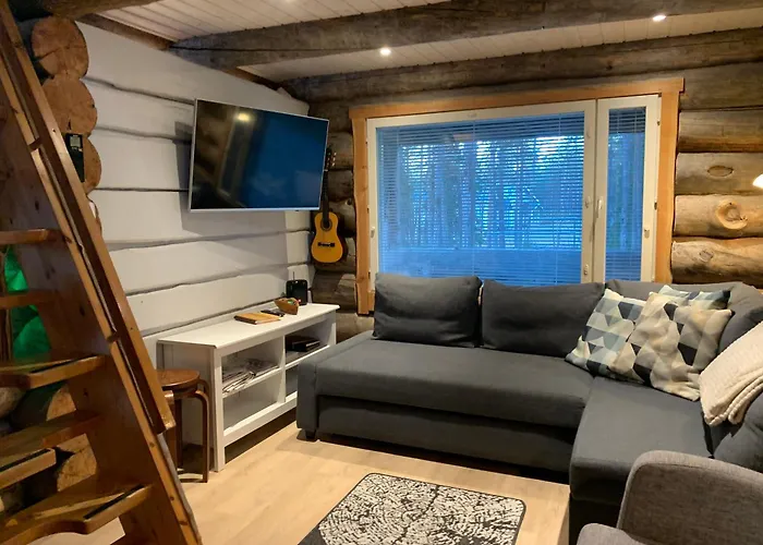 Kaupinpirtti, Ylläs, äkäslompolo, , Lapland - Silver Log With Lake&fell Scenery